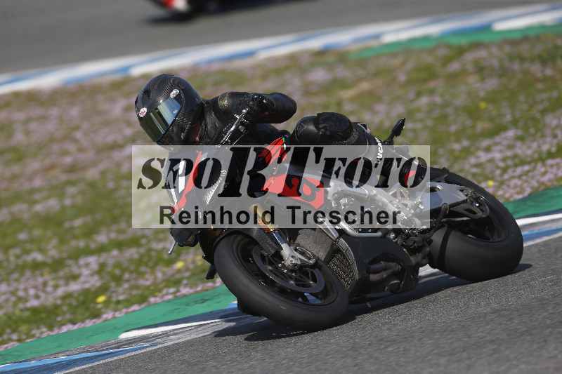 /Archiv-2024/02 29.01.-02.02.2024 Moto Center Thun Jerez/Gruppe gruen-green/77